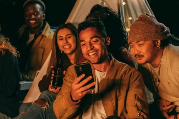 Interkultúrna komunikácia v biznise: Stratégie pre globálne tímy