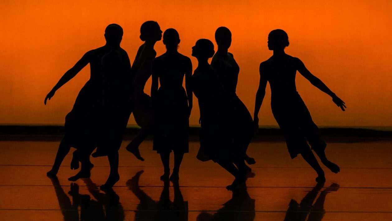 Strategická syntéza: Kombinácia analýz pre robustné strategické rozhodnutia